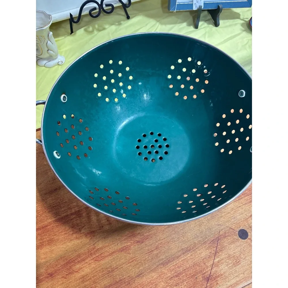 Hunter Green Enamel Colander Footed Metal Strainer with Chrome Handles 10 Inch